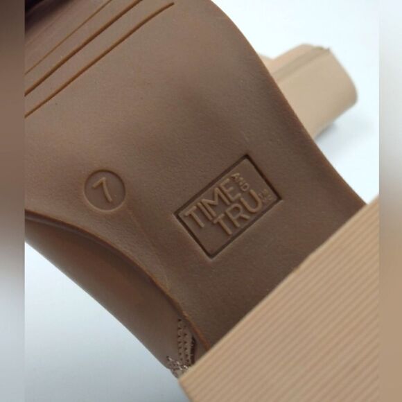 Time and Tru Women's Chunky Heel Ankle Boots SZ 7 - Picture 15 of 16